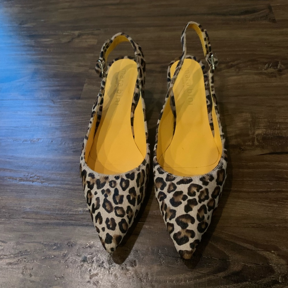 Leopard print slingback heel.